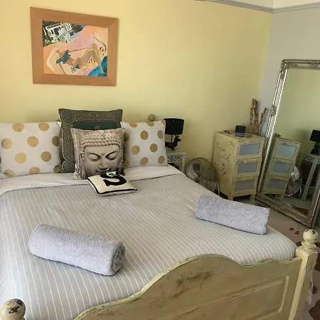 Seaforth Guest house *
