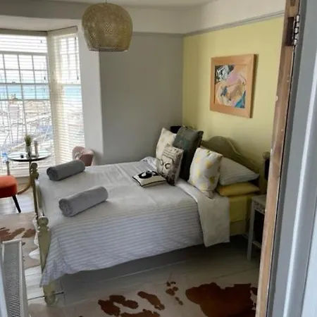 Seaforth Guest house *