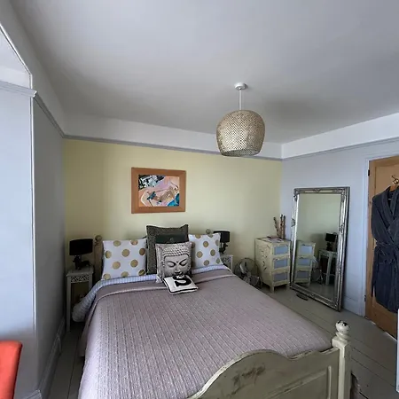 Seaforth Guest house